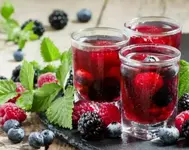 Ягодный компот.webp