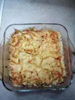 Рыба, запеченная с помидорами и сыром.webp