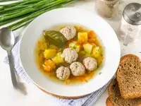 Суп с тефтелями.webp